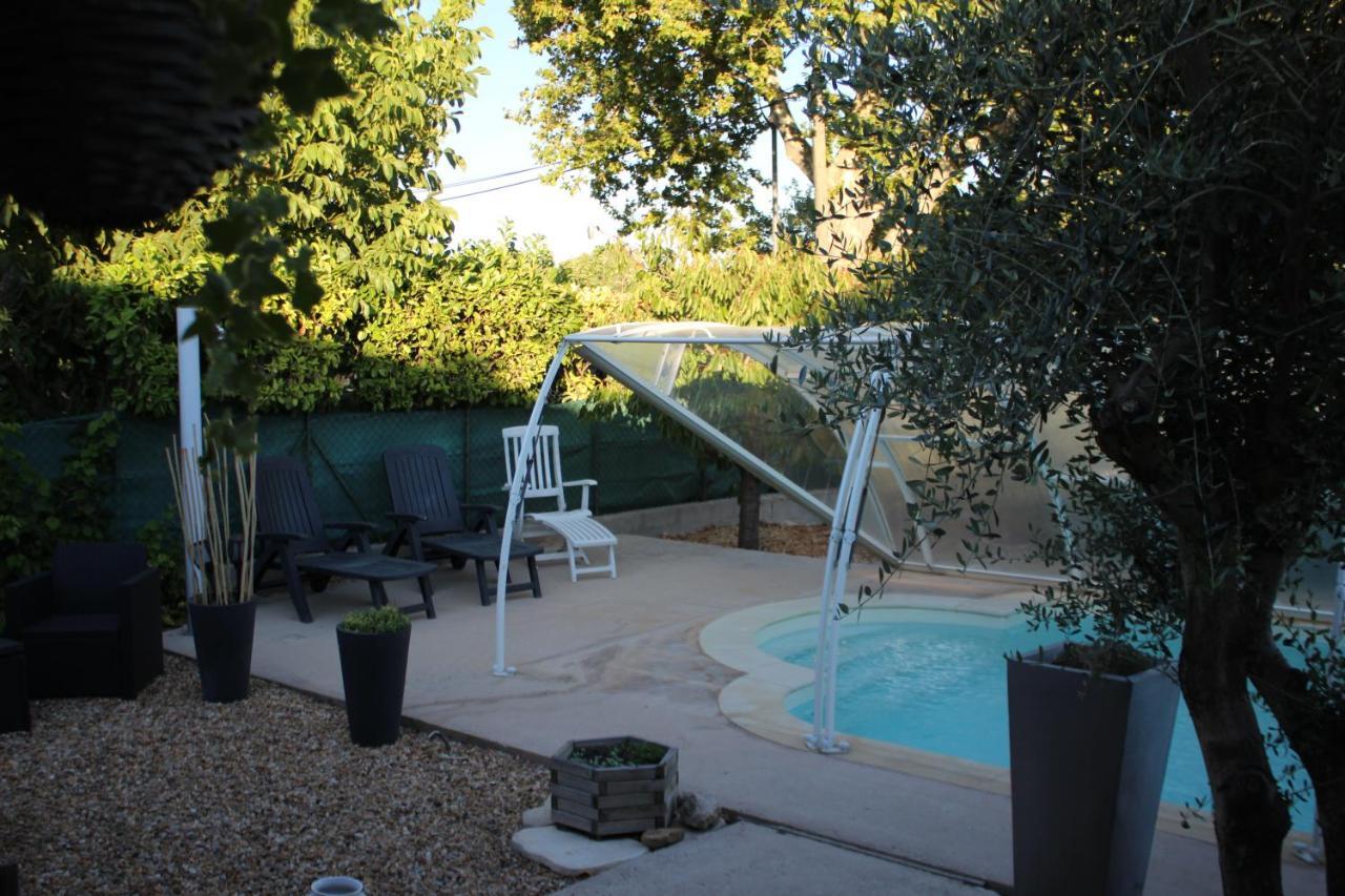 Philippe & Marie, A Louer Petite Chambre Chez L'Habitant Avec Terrasse Dans Villa, Au Pied Du Luberon Кюкюрон Екстер'єр фото