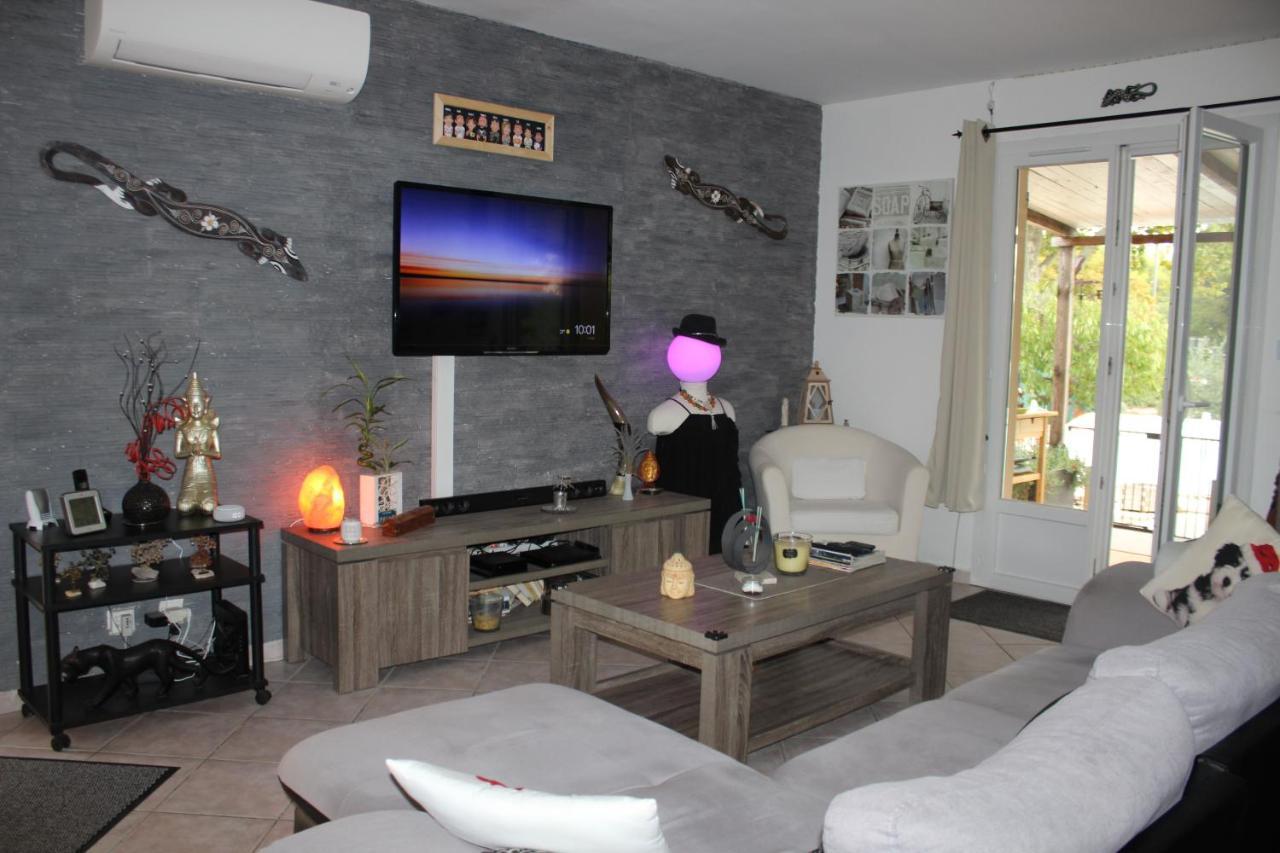 Philippe & Marie, A Louer Petite Chambre Chez L'Habitant Avec Terrasse Dans Villa, Au Pied Du Luberon Кюкюрон Екстер'єр фото
